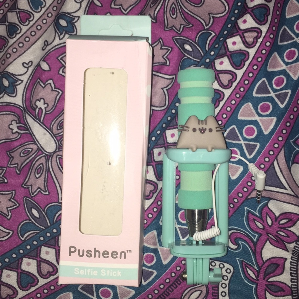 Exclusive pusheen selfie stick